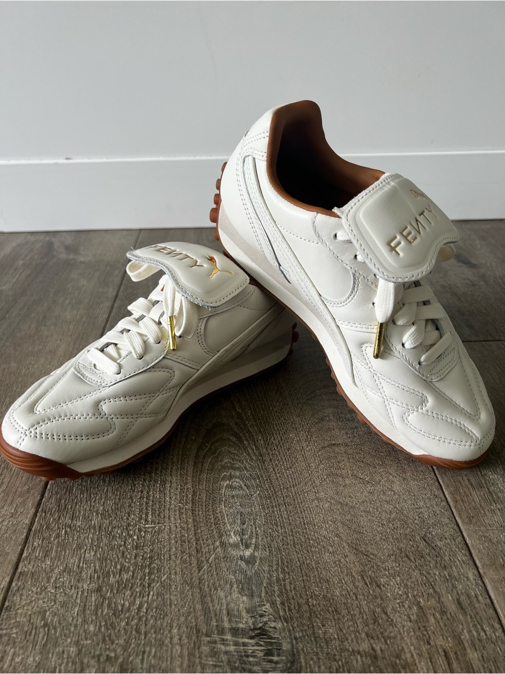 PUMA Women’s Fenty x Avanti Lace Up Leather White Sneakers Rihanna Sz 5.5 NWOT - Picture 3 of 8